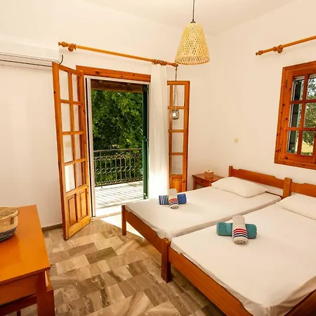 Blue Wave With Pool 100m From The Karousádes