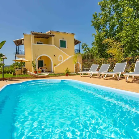 Blue Wave With Pool 100m From The