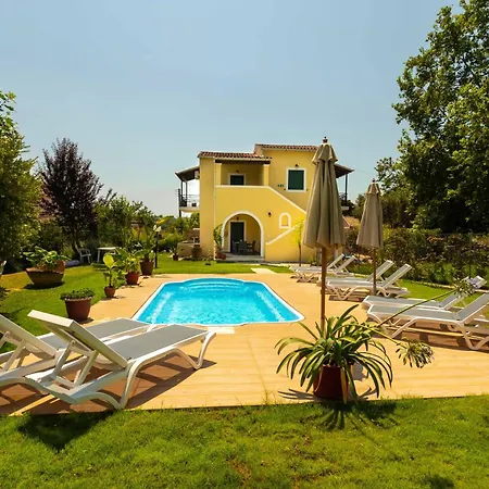 Apartment Blue Wave With Pool 100m From The