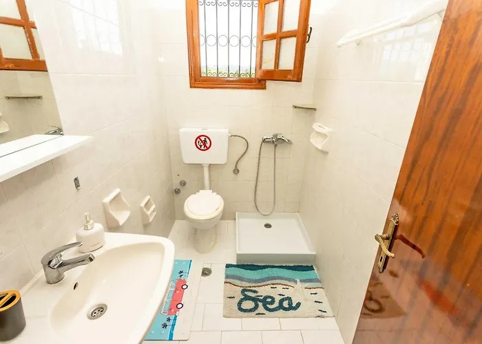 Apartament Blue Wave With Pool 100m From The