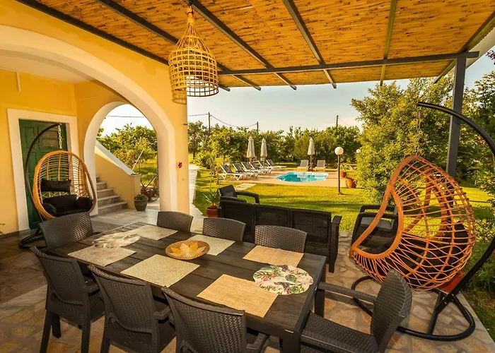 Apartament Blue Wave With Pool 100m From The Karousádes